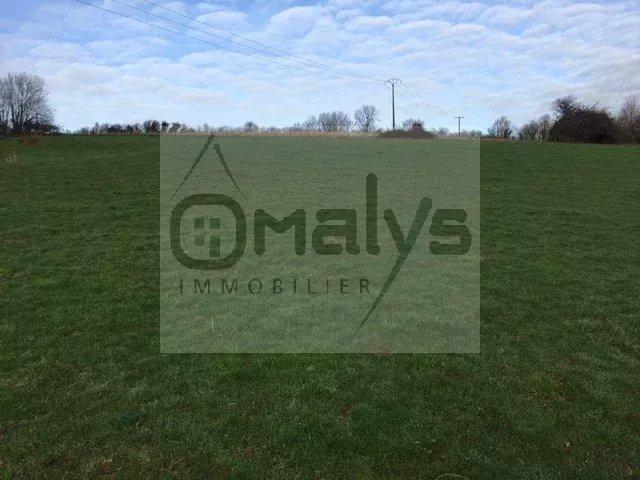 Terrain constructible - 875 m²