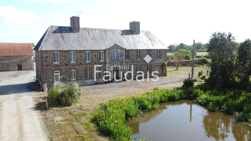 Propriété - 240 m² - 8 pièces