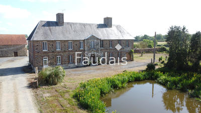 Propriété - 240 m² - 8 pièces