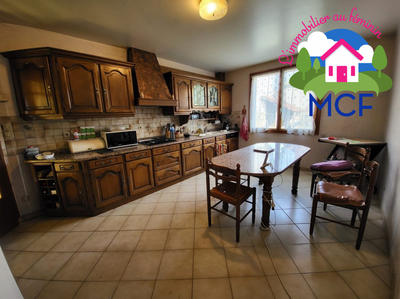 Maison ancienne - 216 m² - 8 pièces