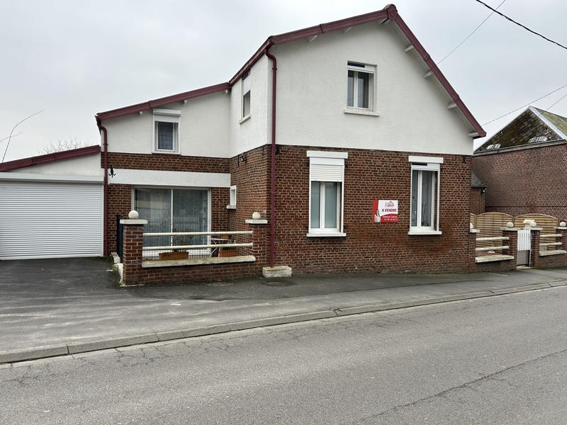 Maison - 128 m² - 8 pièces