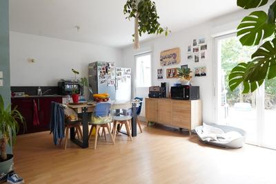 Immeuble - 81 m² - 4 pièces