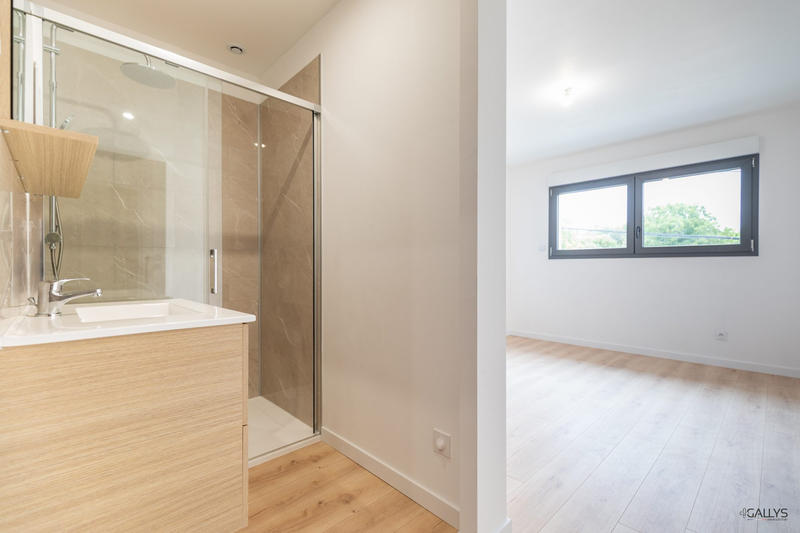 Maison - 142 m² - 6 pièces