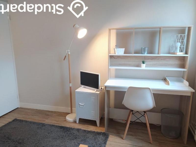 Chambre - 12 m² - 1 pièce