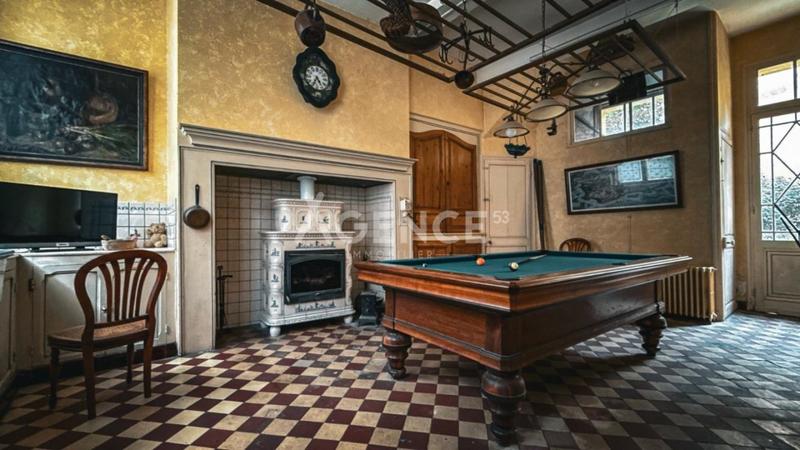 Maison bourgeoise - 340 m² - 12 pièces