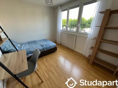 Chambre - 12 m² - 1 pièce