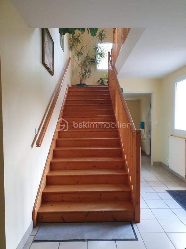 Maison chambre d'hôtes - 400 m² - 9 pièces