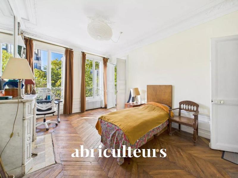 Appartement - 129 m² - 5 pièces