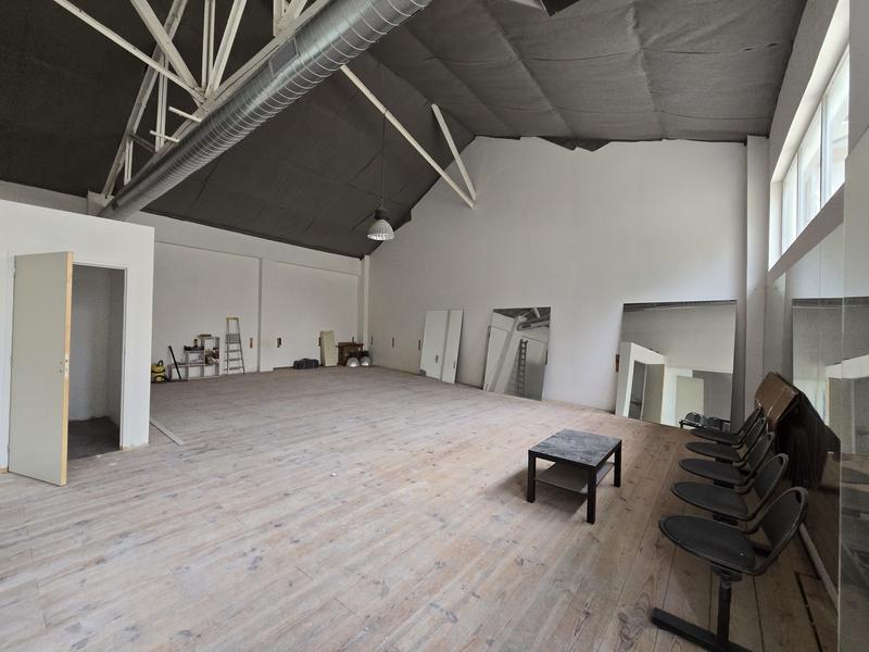 Bureau - 99 m² - 1 pièce