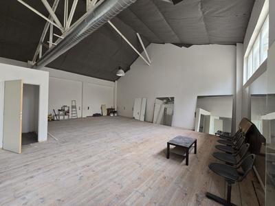 Bureau - 99 m² - 1 pièce