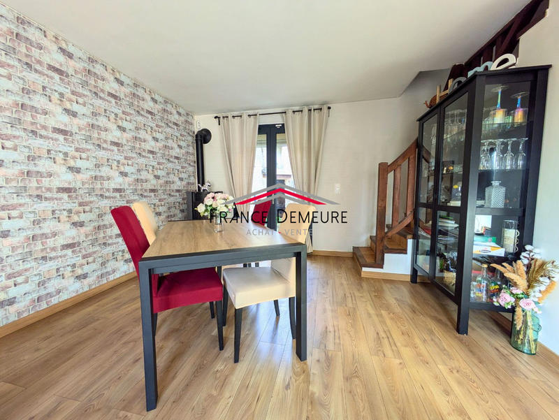 Maison traditionnelle - 108 m² - 5 pièces