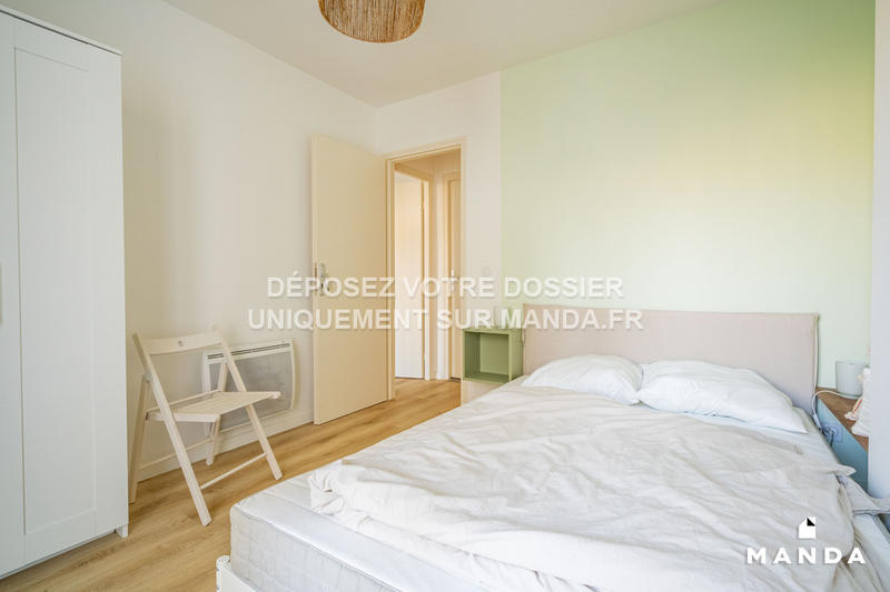 Chambre - 11 m² - 4 pièces