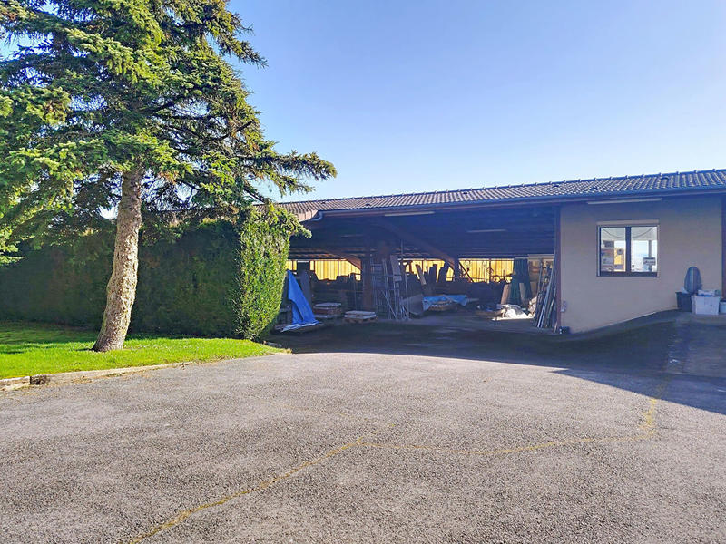 Maison - 216 m² - 7 pièces