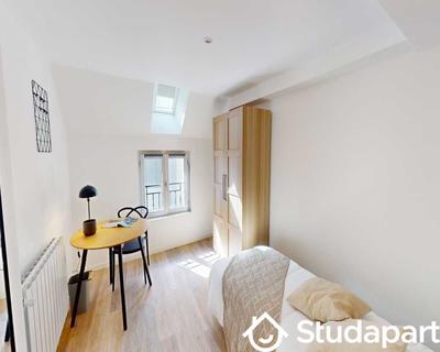 Chambre - 160 m² - 1 pièce