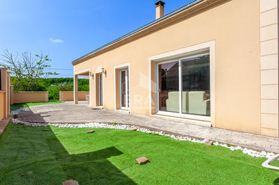 Maison - 135 m² - 6 pièces