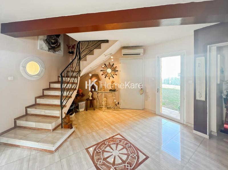 Maison - 190 m² - 5 pièces