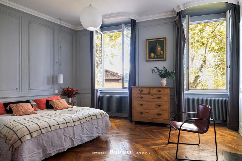 Appartement - 97 m² - 4 pièces