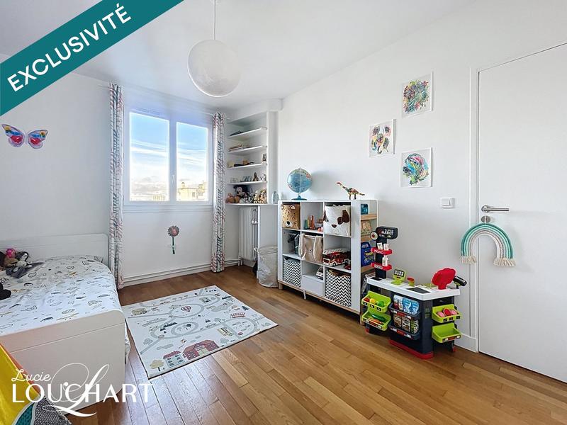 Appartement - 92 m² - 5 pièces