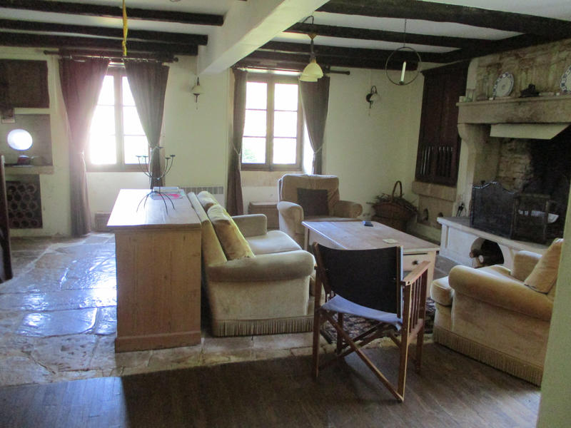 Maison - 177 m² - 7 pièces