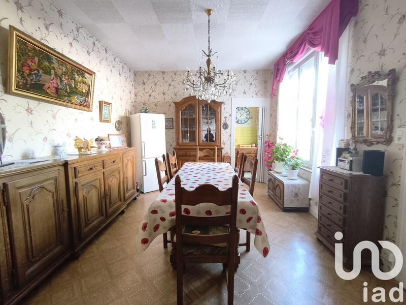 Maison - 188 m² - 8 pièces