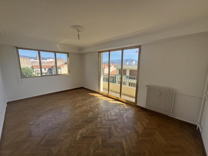 Appartement - 61 m² - 2 pièces