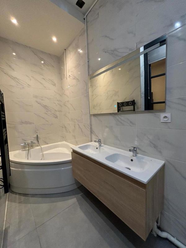 Appartement - 97 m² - 3 pièces