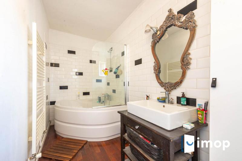 Maison - 100 m² - 6 pièces