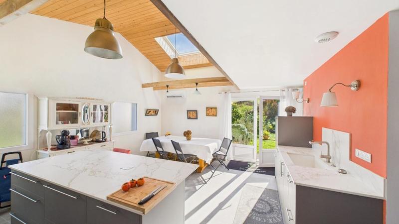 Maison - 355 m² - 14 pièces