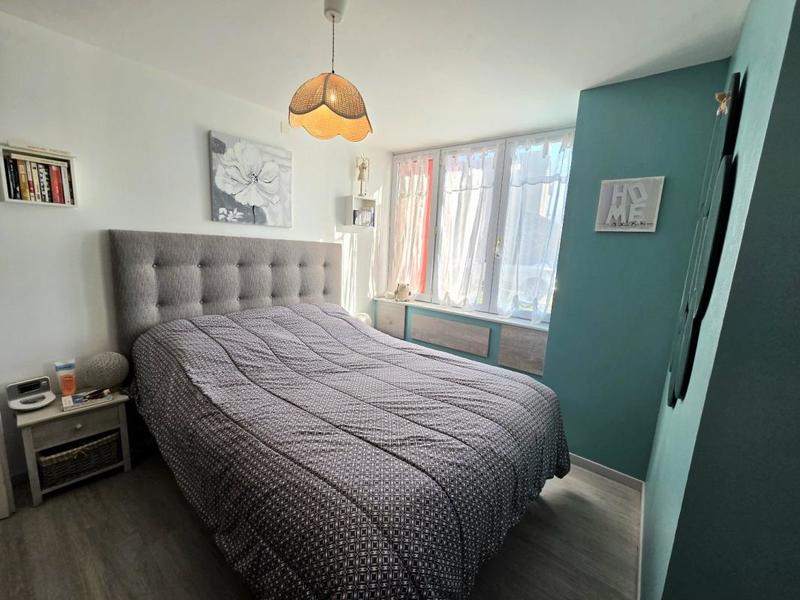 Maison - 277 m² - 9 pièces