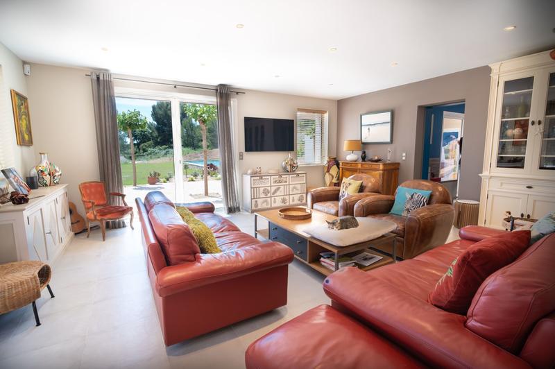 Maison - 268 m² - 7 pièces