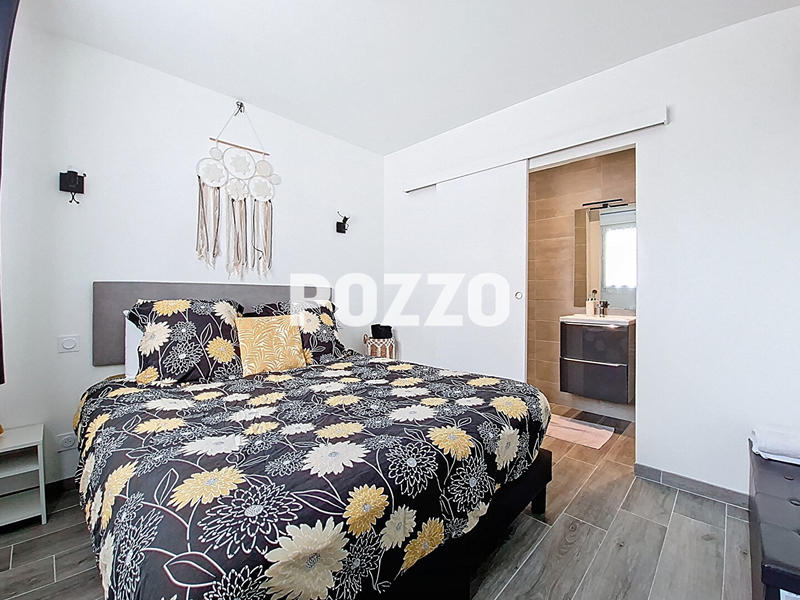 Maison - 216 m² - 7 pièces