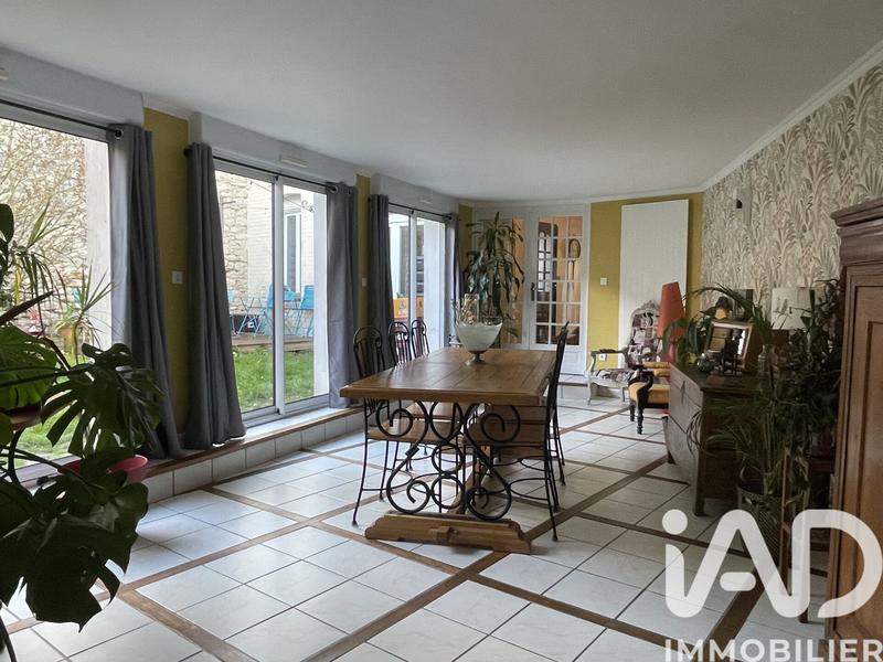 Maison - 179 m² - 6 pièces