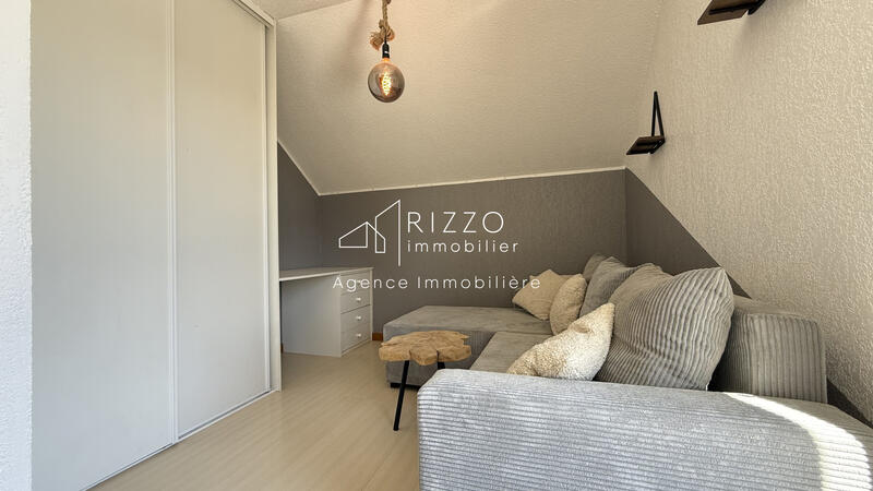 Maison - 107 m² - 4 pièces