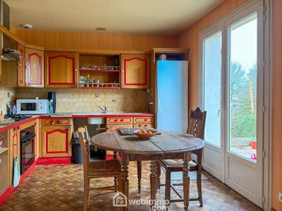 Maison - 94 m² - 5 pièces