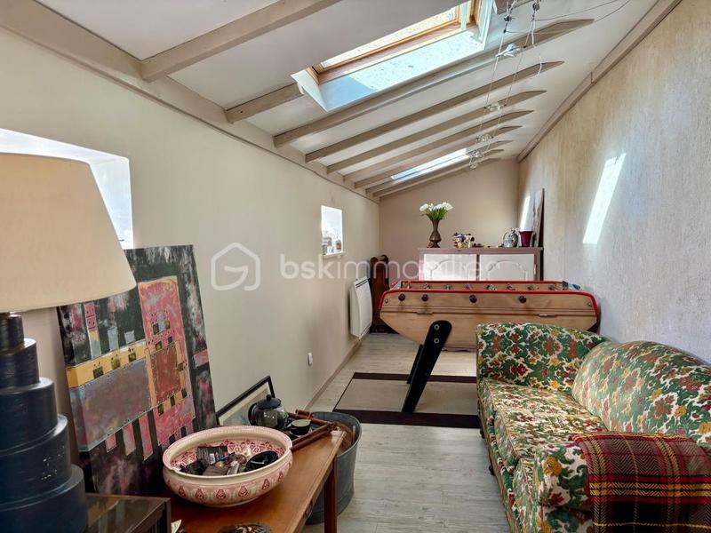 Corps de ferme - 300 m² - 7 pièces