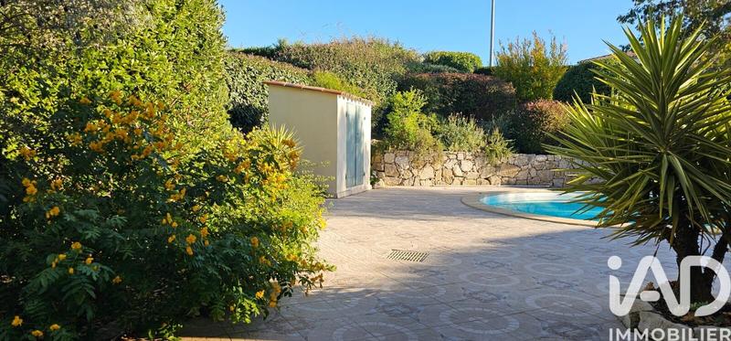 Maison - 128 m² - 5 pièces