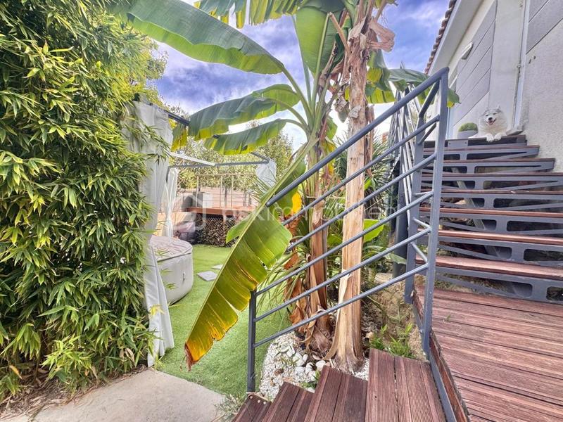 Pavillon - 100 m² - 5 pièces