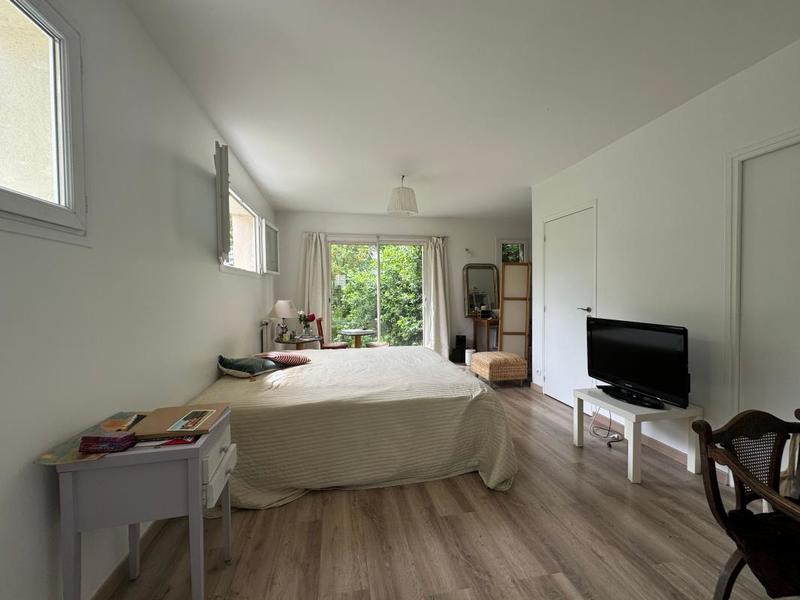 Maison - 170 m² - 8 pièces