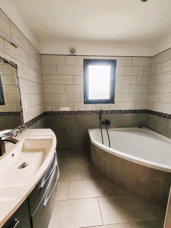 Maison - 107 m² - 5 pièces