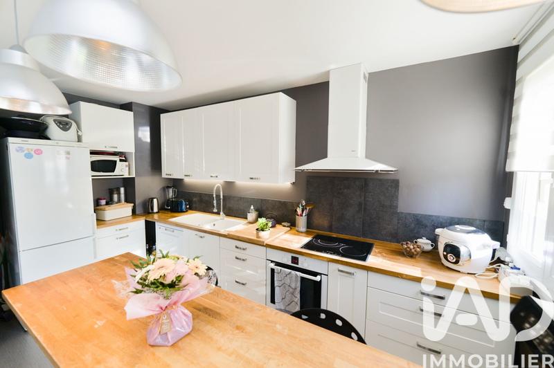 Appartement - 93 m² - 5 pièces