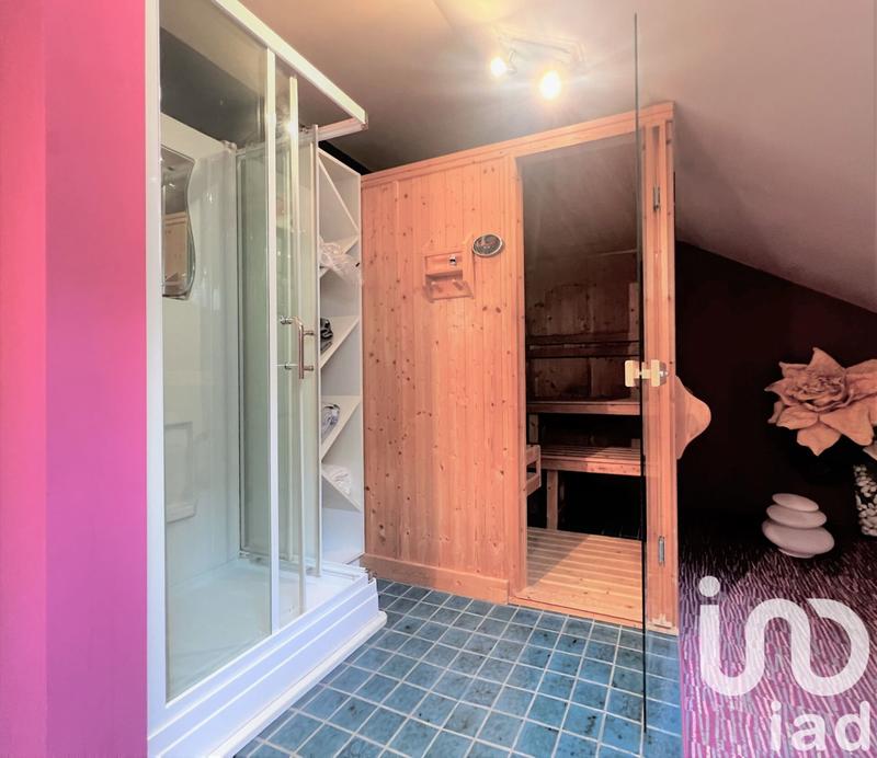 Maison - 315 m² - 12 pièces