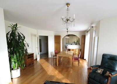 Appartement - 87 m² - 4 pièces