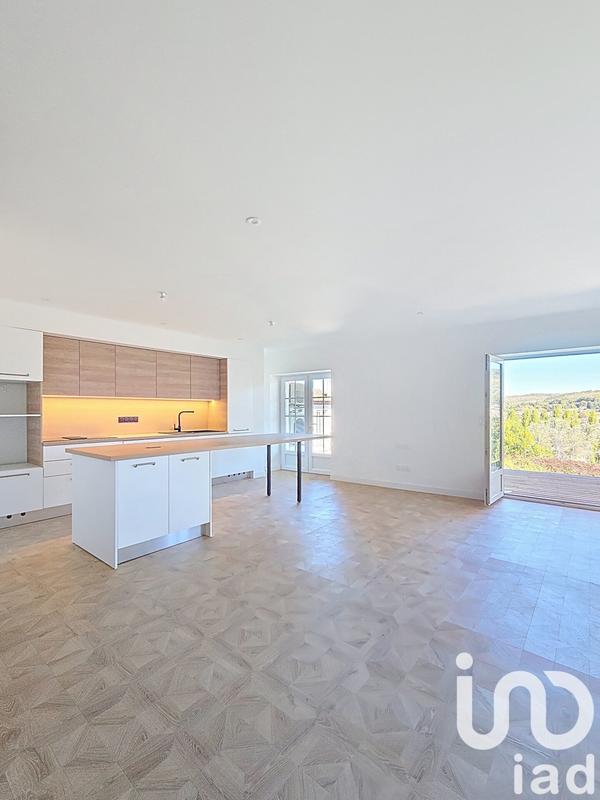 Appartement - 81 m² - 3 pièces