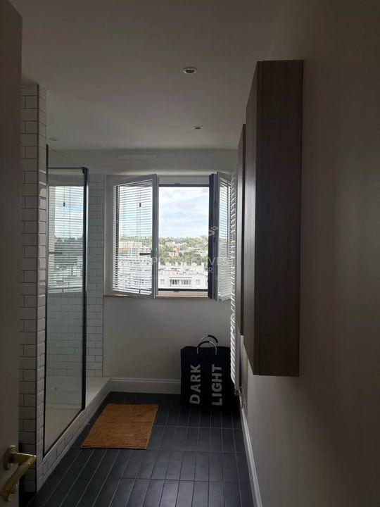 Appartement - 103 m² - 5 pièces