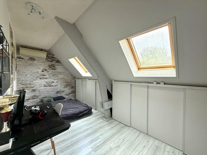 Pavillon - 145 m² - 6 pièces