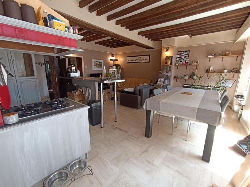 Appartement - 99 m² - 5 pièces