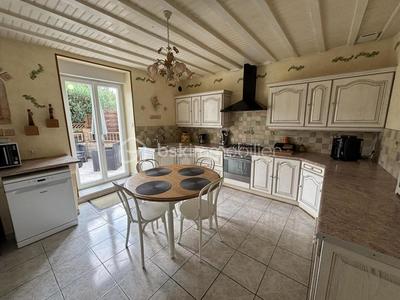 Maison - 197 m² - 5 pièces