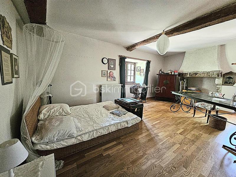 Maison ancienne - 260 m² - 8 pièces