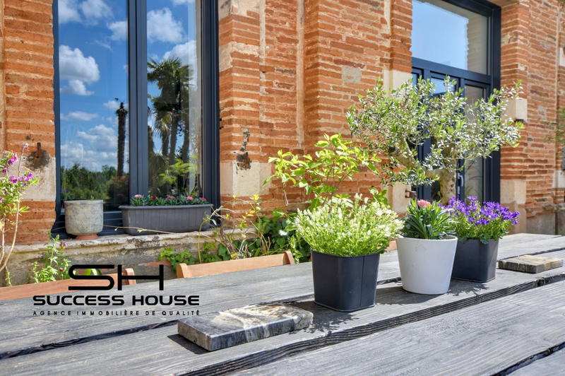 Maison - 293 m² - 7 pièces