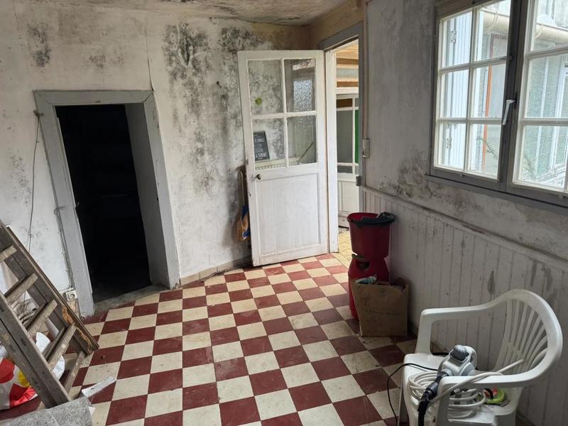 Propriété - 230 m² - 8 pièces